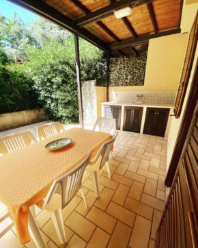 Villa Barbara per 4 adulti , spazio esterno e parcheggio